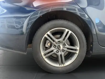 Toyota Prius+ 1.8 VVT-i HSD Premium — Monospace hybride 7 places, consommation ultra-basse — Thumbnail 13