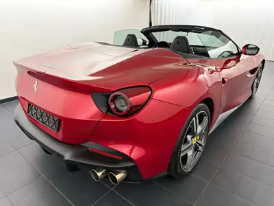 Ferrari Portofino M 2023 — Cabriolet sport légendaire, 8100 km seulement — rear view