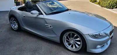 BMW Z4 3.0i — Roadster sportif d'exception, impeccable depuis l'origine — Innenraum