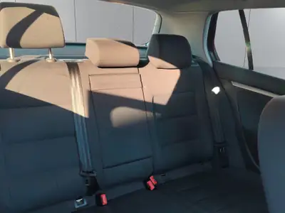 VW Golf 2.0 TDI Comfortline — Diesel économe, entretien à jour, 3 portes pratiques — Thumbnail 13