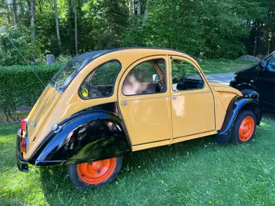 Citroën 2CV 6 Spéciale 1982 — Cabriolet de légende, châssis neuf, sans rouille — Heckansicht