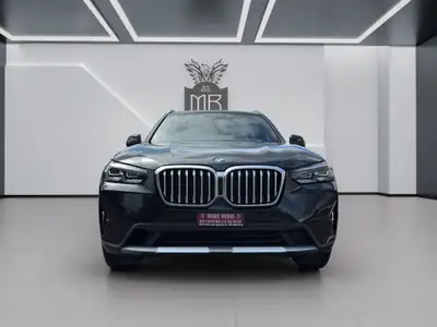 BMW X3 xDrive 30e — Hybride rechargeable premium, 36 000 km seulement — side view