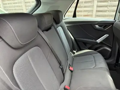 Audi Q2 30 TDI S-tronic — SUV compact diesel efficace, 119'000 km, sans sinistre — Miniature 7