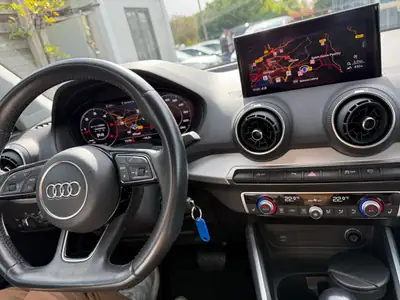 Audi Q2 30 TDI S-tronic — SUV compact diesel efficace, 119'000 km, sans sinistre — Miniature 11