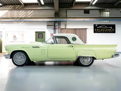Ford Thunderbird 5.2L V8 245 PS — Cabriolet vintage américain mythique de 1957 — intérieur