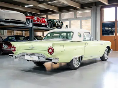Ford Thunderbird 5.2L V8 245 PS — Cabriolet vintage américain mythique de 1957 — Miniature 8