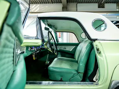 Ford Thunderbird 5.2L V8 245 PS — Cabriolet vintage américain mythique de 1957 — Miniature 16