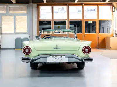 Ford Thunderbird 5.2L V8 245 PS — Cabriolet vintage américain mythique de 1957 — Miniature 27