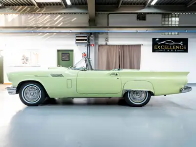 Ford Thunderbird 5.2L V8 245 PS — Cabriolet vintage américain mythique de 1957 — Miniature 29
