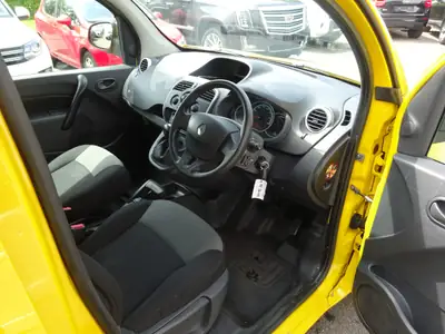 Renault Kangoo Maxi Z.E. 33 — Utilitaire électrique compact, batterie incluse, 180 km d'autonomie — Thumbnail 7