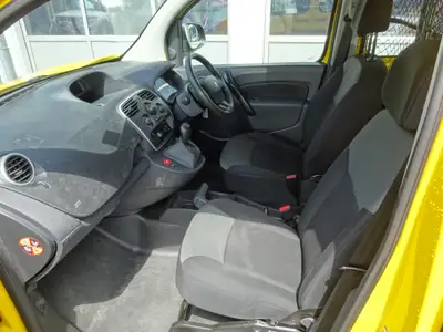 Renault Kangoo Maxi Z.E. 33 — Utilitaire électrique compact, batterie incluse, 180 km d'autonomie — Thumbnail 11