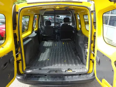 Renault Kangoo Maxi Z.E. 33 — Utilitaire électrique compact, batterie incluse, 180 km d'autonomie — Thumbnail 12