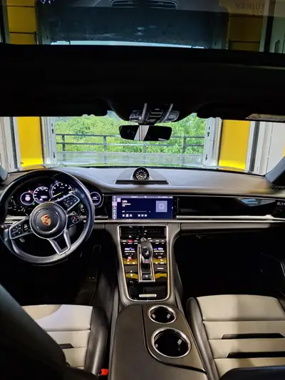 Porsche Panamera 2.9 V6 4 E-Hybrid — Sportivité hybride et technologie premium — Armaturenbrett