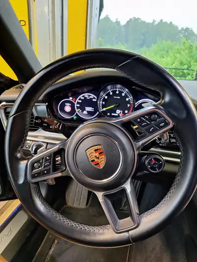 Porsche Panamera 2.9 V6 4 E-Hybrid — Sportivité hybride et technologie premium — Innenraum