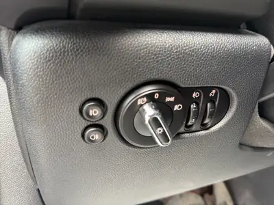 MINI Cooper Steptronic — Citadine pétillante, 68'200 km, sans accident — Thumbnail 26