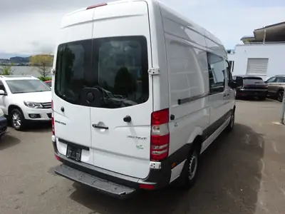 Mercedes-Benz Sprinter 316 NGT — Utilitaire polyvalent bicarburation, 51'000 km seulement — rear view