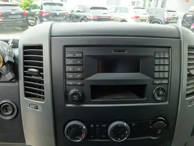 Mercedes-Benz Sprinter 316 NGT — Utilitaire polyvalent bicarburation, 51'000 km seulement — Thumbnail 10