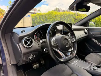 Mercedes-Benz CLA 200 Shooting Brake — Break compact AMG, diesel efficace 191'000 km — Miniature 10