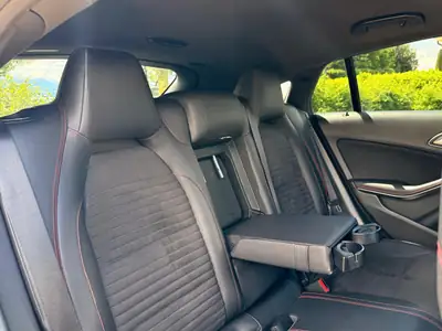 Mercedes-Benz CLA 200 Shooting Brake — Break compact AMG, diesel efficace 191'000 km — Miniature 19