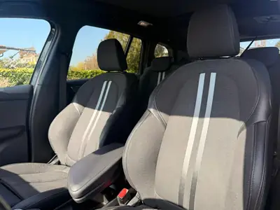 BMW 220 Gran Tourer xDrive — Monospace premium diesel, 92'000 km, sans sinistre — Miniature 11