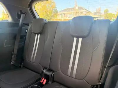 BMW 220 Gran Tourer xDrive — Monospace premium diesel, 92'000 km, sans sinistre — Miniature 13