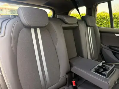 BMW 220 Gran Tourer xDrive — Monospace premium diesel, 92'000 km, sans sinistre — Miniature 15
