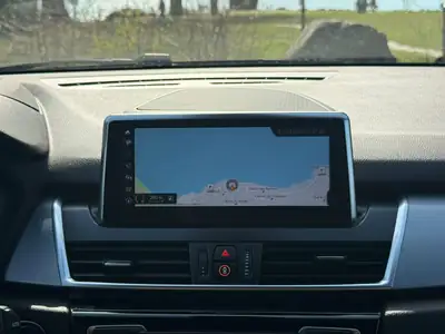 BMW 220 Gran Tourer xDrive — Monospace premium diesel, 92'000 km, sans sinistre — Miniature 25