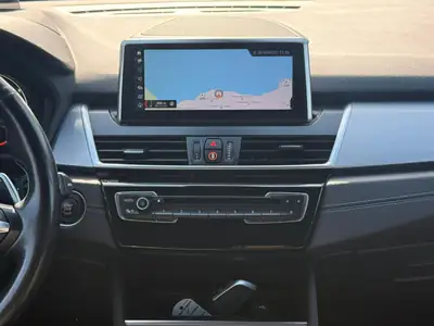 BMW 220 Gran Tourer xDrive — Monospace premium diesel, 92'000 km, sans sinistre — Miniature 26
