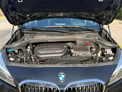 BMW 220 Gran Tourer xDrive — Monospace premium diesel, 92'000 km, sans sinistre — Miniature 30