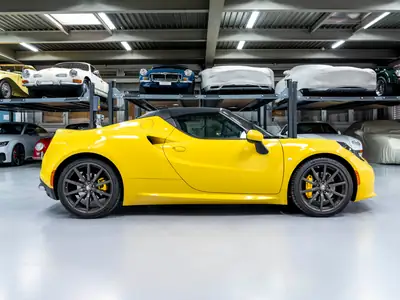 Alfa Romeo 4C Spider 1750 TBi TCT — Roadster italien légendaire, moteur suralimenté — détail