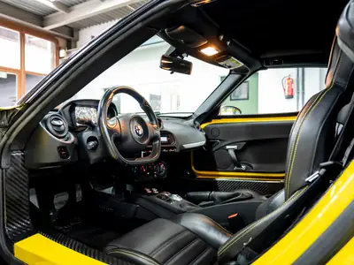 Alfa Romeo 4C Spider 1750 TBi TCT — Roadster italien légendaire, moteur suralimenté — Miniature 11