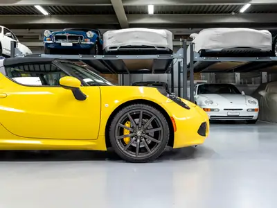 Alfa Romeo 4C Spider 1750 TBi TCT — Roadster italien légendaire, moteur suralimenté — Miniature 17