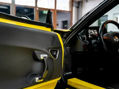 Alfa Romeo 4C Spider 1750 TBi TCT — Roadster italien légendaire, moteur suralimenté — Miniature 24