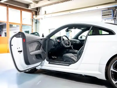 Audi TT RS Coupé 400 ch — Sportive rare, première main, kilométrage exceptionnel — Miniature 12