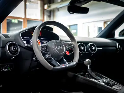 Audi TT RS Coupé 400 ch — Sportive rare, première main, kilométrage exceptionnel — Miniature 19