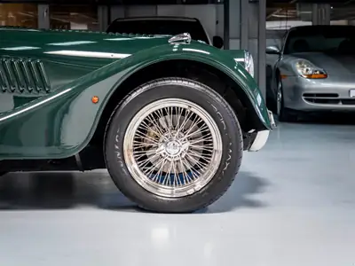 Morgan Plus 8 4.0 — Roadster légendaire britannique, 182 ch, état impeccable — Miniature 16