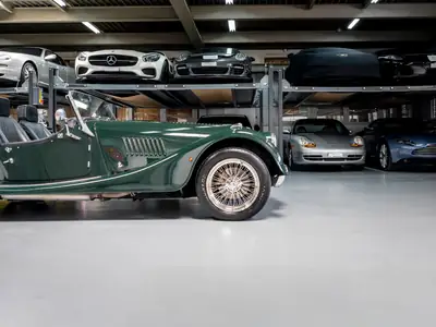 Morgan Plus 8 4.0 — Roadster légendaire britannique, 182 ch, état impeccable — Miniature 17