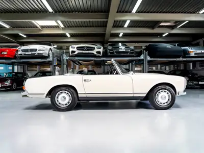 Mercedes-Benz SL 250 1967 — Cabriolet de légende, monopropriétaire suisse — interior