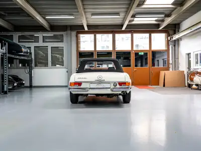 Mercedes-Benz SL 250 1967 — Cabriolet de légende, monopropriétaire suisse — Thumbnail 9