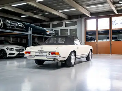 Mercedes-Benz SL 250 1967 — Cabriolet de légende, monopropriétaire suisse — Thumbnail 8