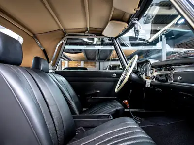 Mercedes-Benz SL 250 1967 — Cabriolet de légende, monopropriétaire suisse — Thumbnail 14
