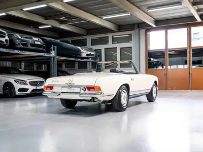 Mercedes-Benz SL 250 1967 — Cabriolet de légende, monopropriétaire suisse — Thumbnail 22