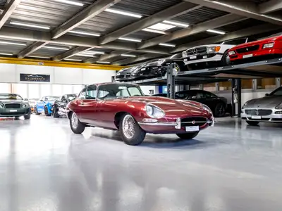 Jaguar E-Type 4.2 Série 1.5 — Icône britannique restaurée, état concours — arrière