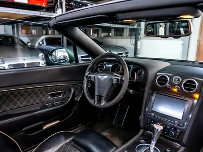 Bentley Continental Supersports Convertible — Cabriolet de prestige 630 ch, kilométrage modéré — Miniature 27