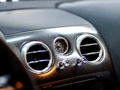 Bentley Continental Supersports Convertible — Cabriolet de prestige 630 ch, kilométrage modéré — Miniature 31