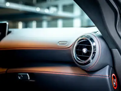 Mercedes-AMG GT S Edition 1 — Superbe coupé sportif, 24 000 km seulement — Miniature 30