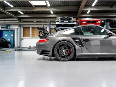 Porsche 911 9FF Turbo 480 ch — Préparation circuit homologuée, très faible kilométrage — Miniature 17