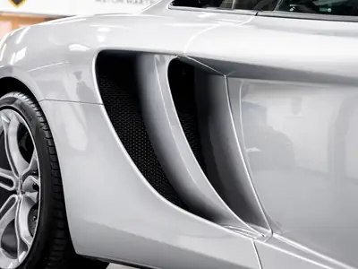 McLaren 12C MP4-12C Coupé — Supercar 626 ch, 51'300 km, garantie constructeur — Miniature 19