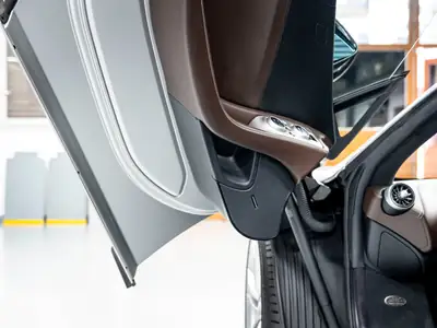 McLaren 12C MP4-12C Coupé — Supercar 626 ch, 51'300 km, garantie constructeur — Miniature 30