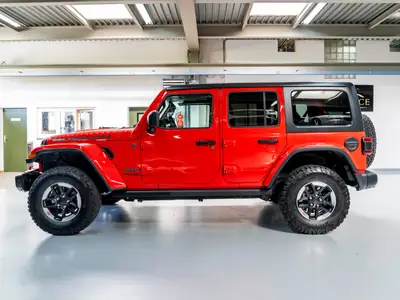 Jeep Wrangler Unlimited Rubicon 3.6 V6 — SUV légendaire, boîte auto 8 vitesses, 68'000 km — intérieur